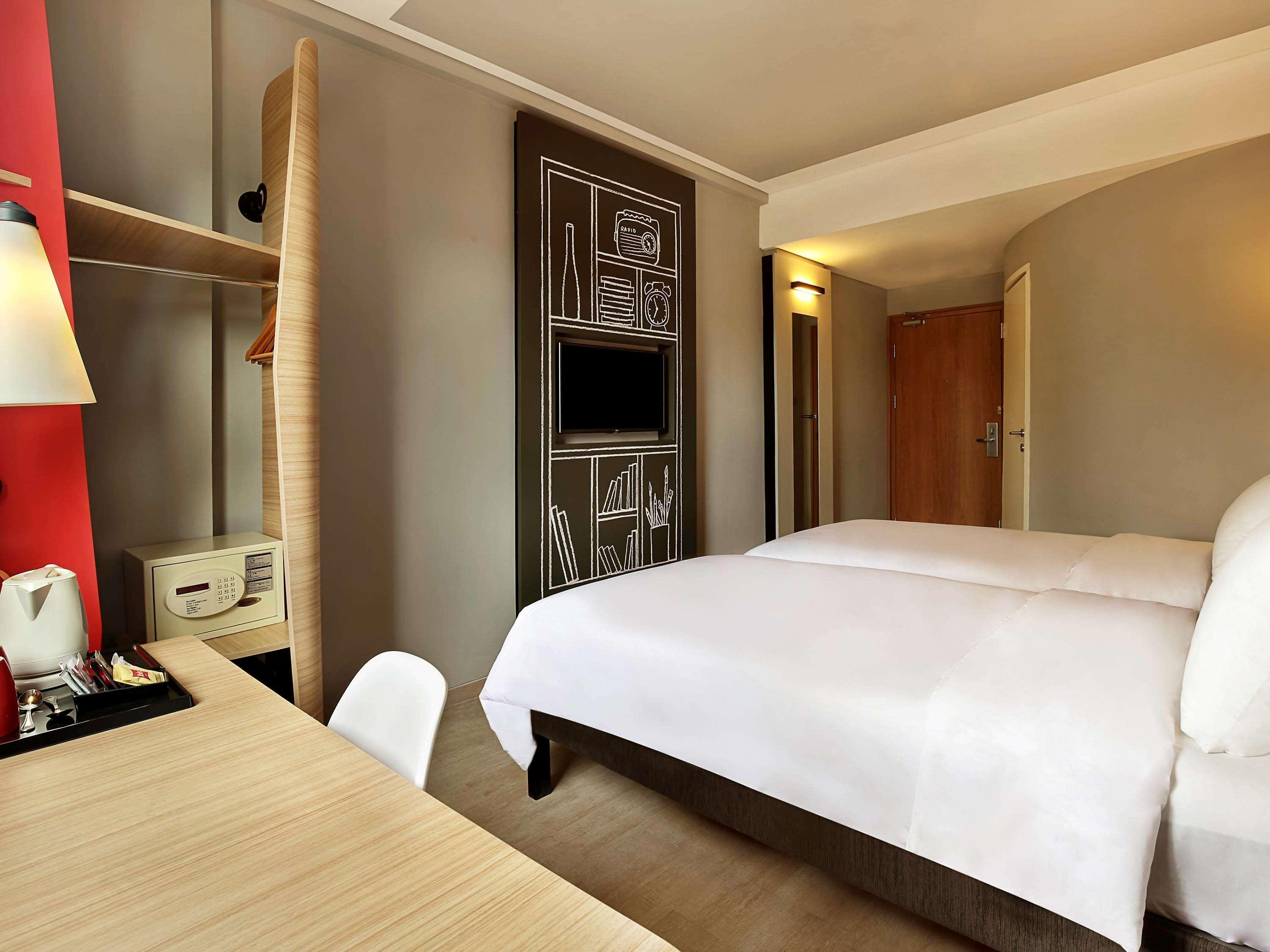 Hotel Ibis Bali Legian Street Esterno foto